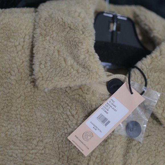 NWT Beige Faux Fur Teddy Puffer Shacket. - Picture 8 of 12